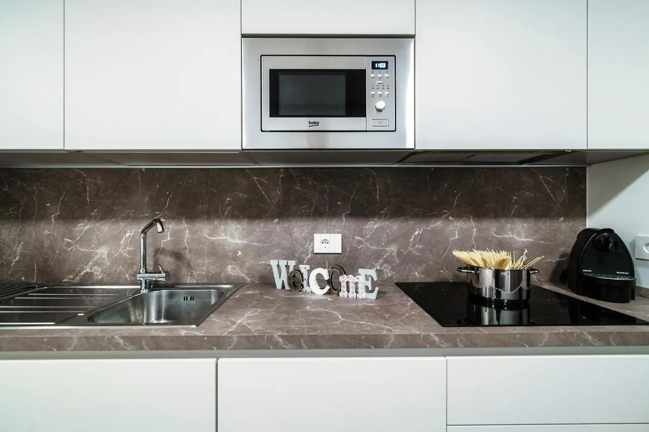 Suite Joivy Porta Torre 76 Como Apartment
