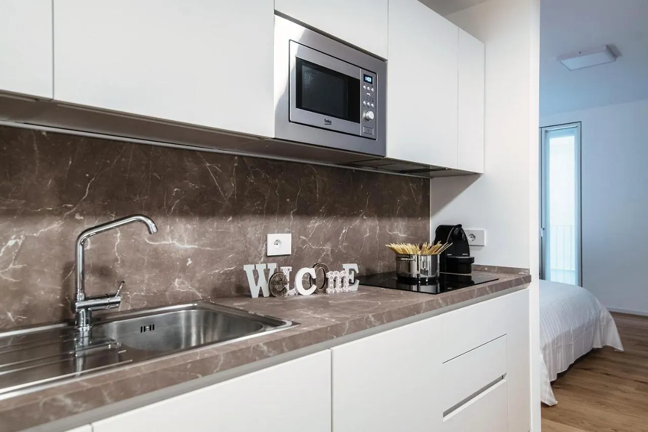 Suite Joivy Porta Torre 76 Como 0*,  Italy