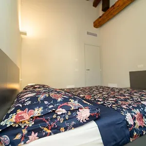 Apartment Elegante Loft A 200 A Metri Dal Duomo, Como
